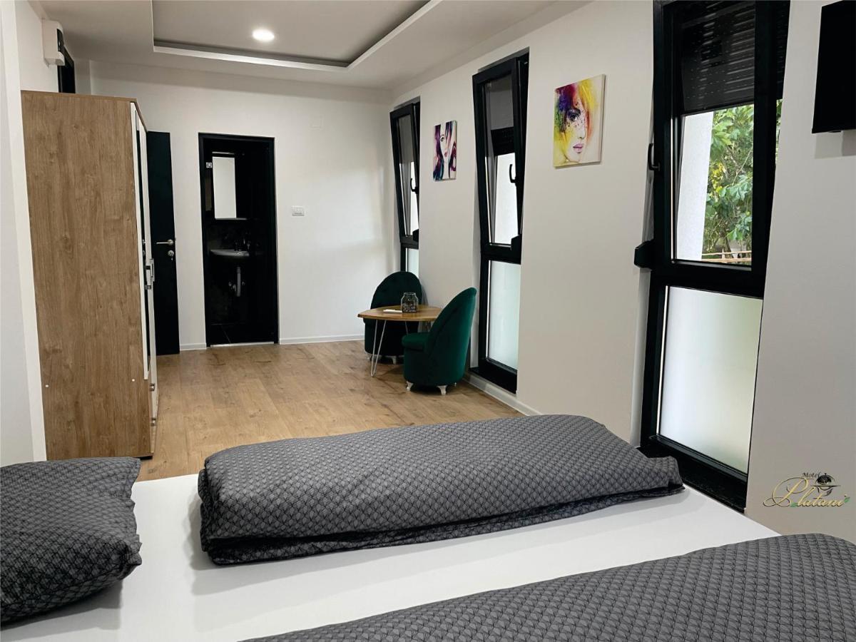 Motel Platani Kotor Varos Екстериор снимка