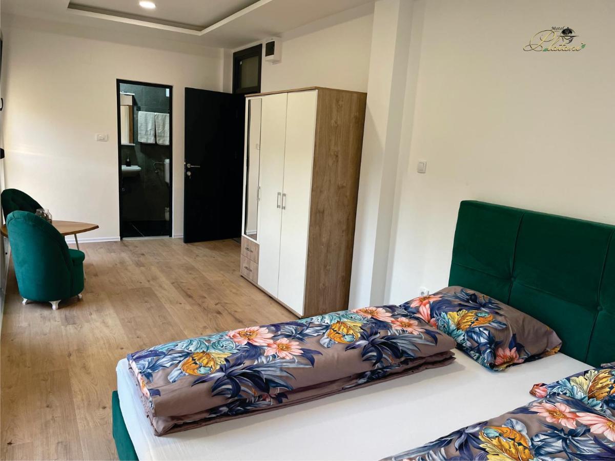 Motel Platani Kotor Varos Екстериор снимка