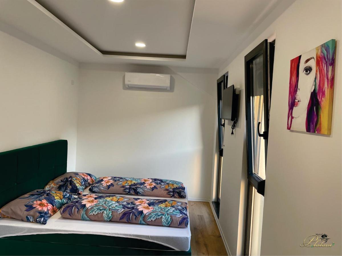 Motel Platani Kotor Varos Екстериор снимка