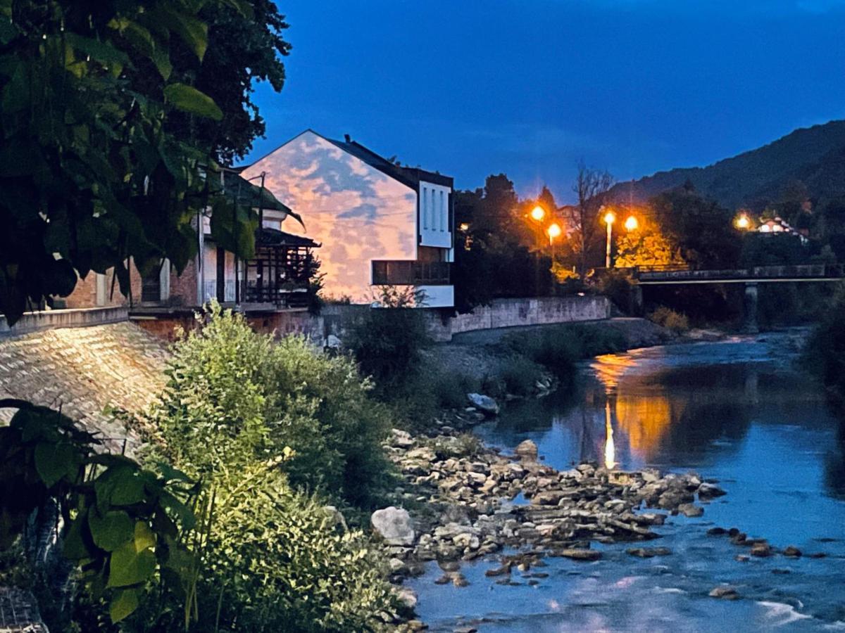 Motel Platani Kotor Varos Екстериор снимка
