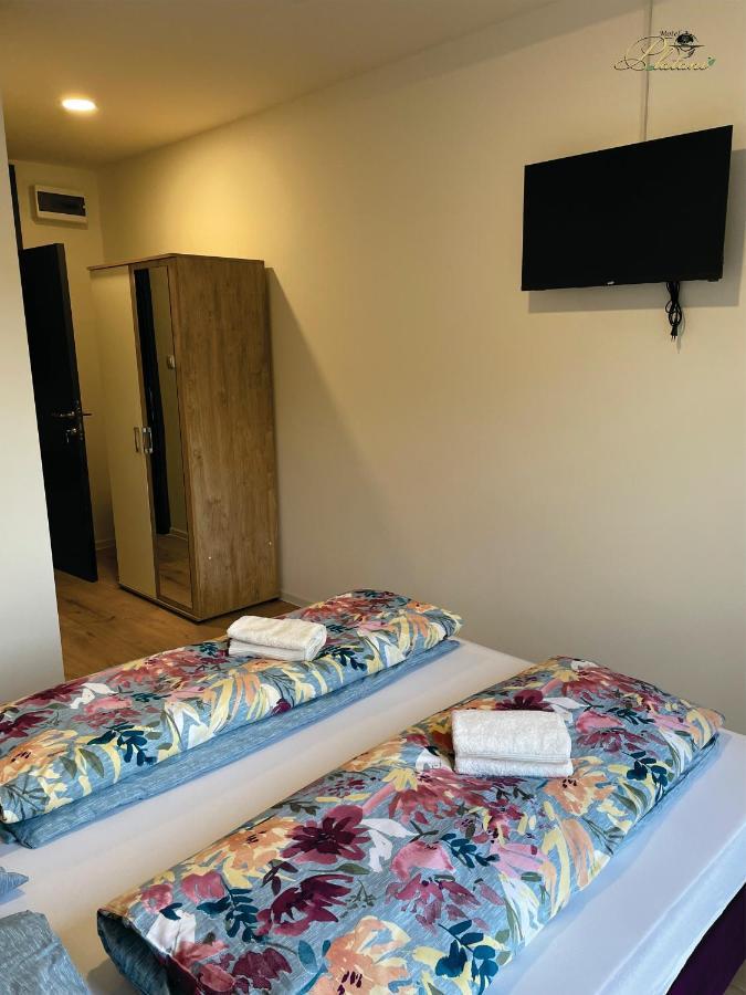 Motel Platani Kotor Varos Екстериор снимка